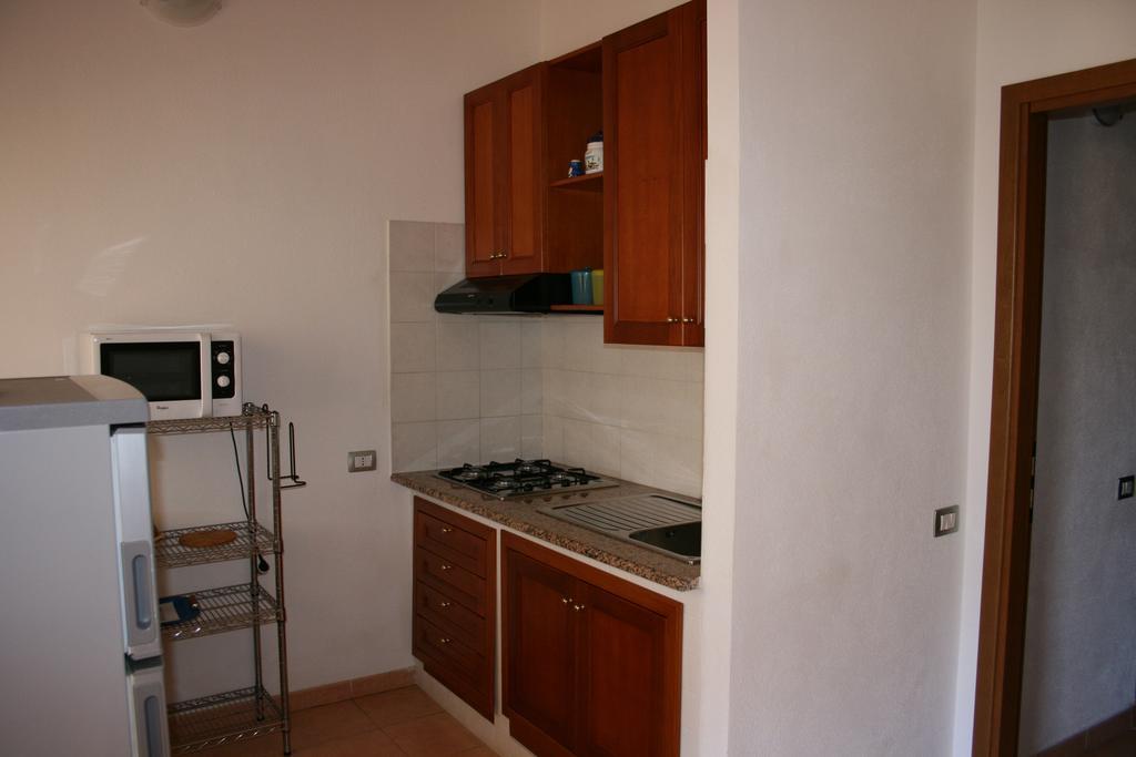 Casa Vacanze Stella Marina Monte Nai Værelse billede